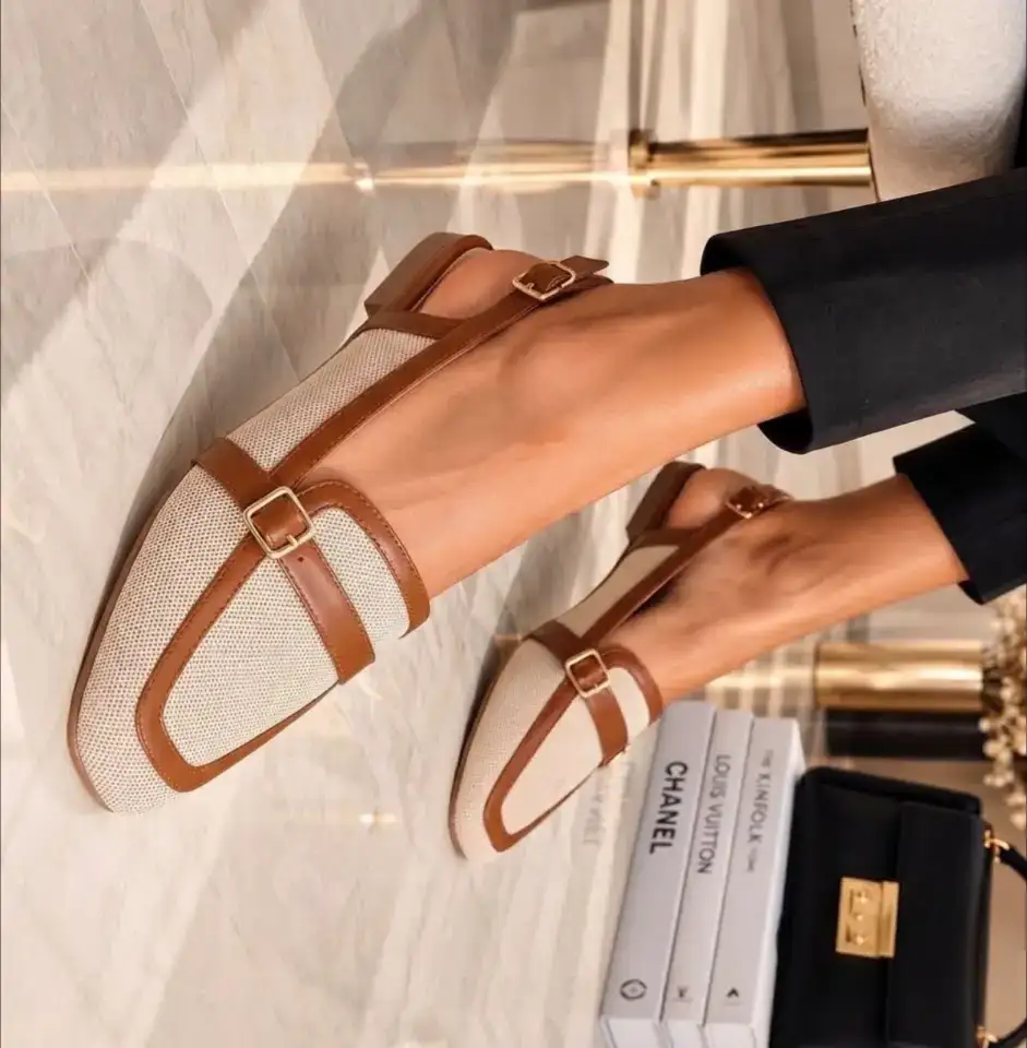 Pieds nus femmes
